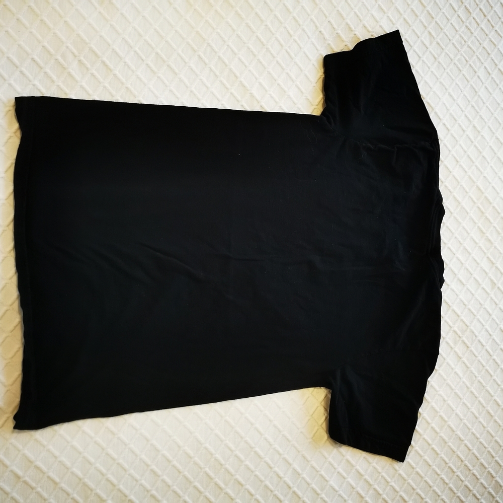 Black tee - Picture 3 of 3